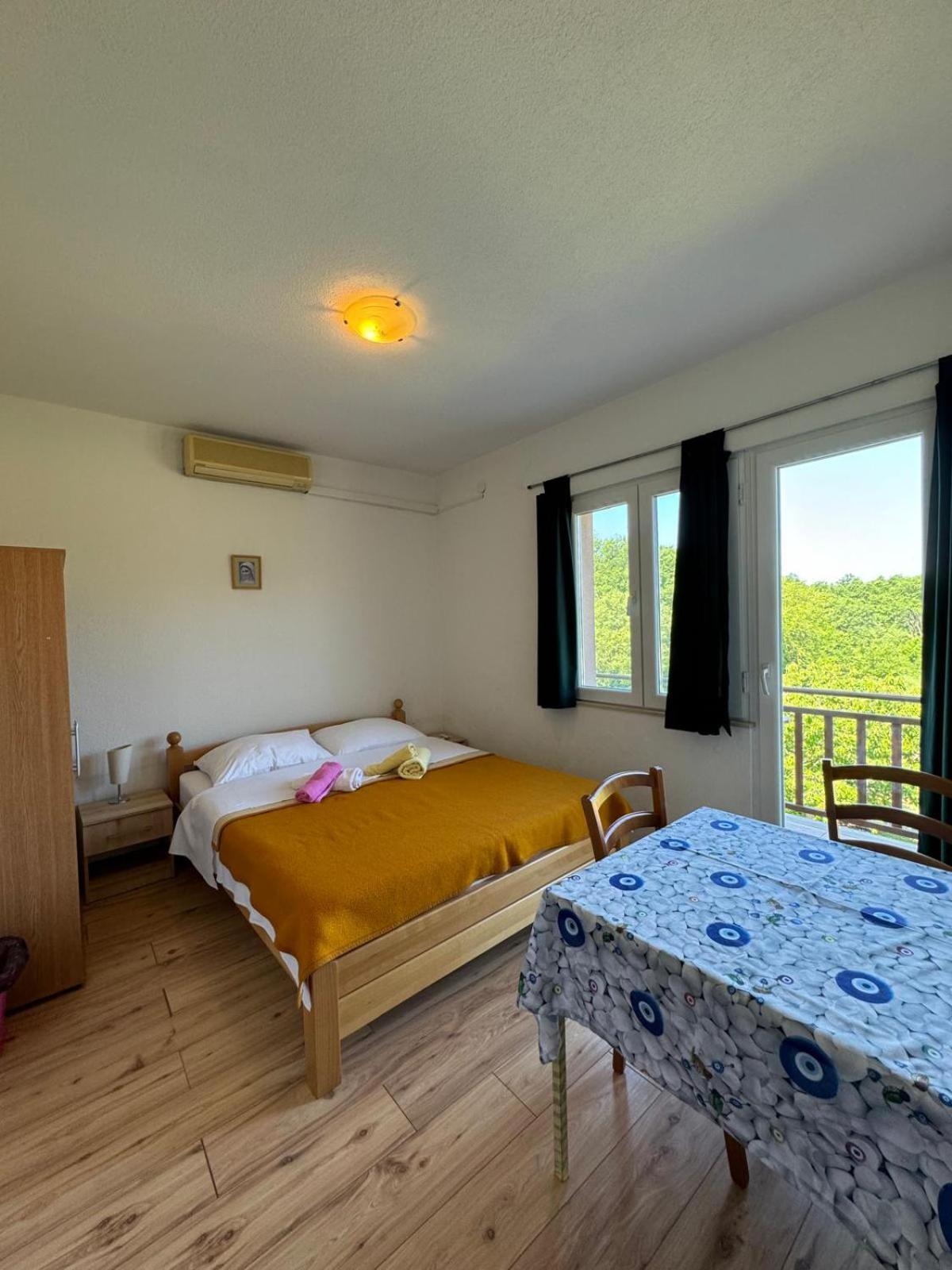 Pansion Ivanka Barac Medjugorje Room photo